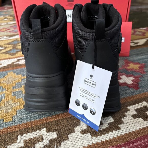 HUNTER Women's Explorer Duck Boots Waterproof Insulated Black sz 7 - Picture 4 of 6